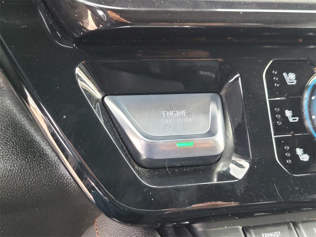 used 2024 GMC Sierra 2500 car, priced at $67,417