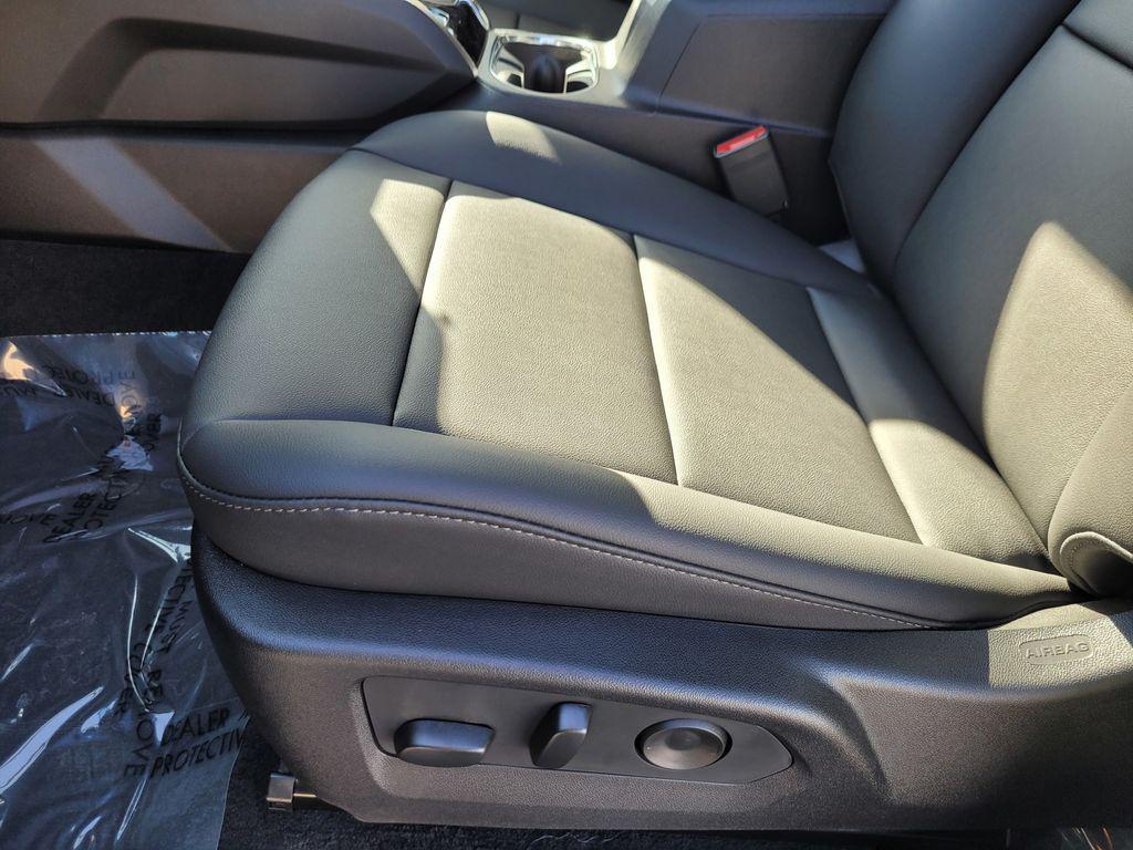 new 2026 GMC Canyon car, priced at $43,296