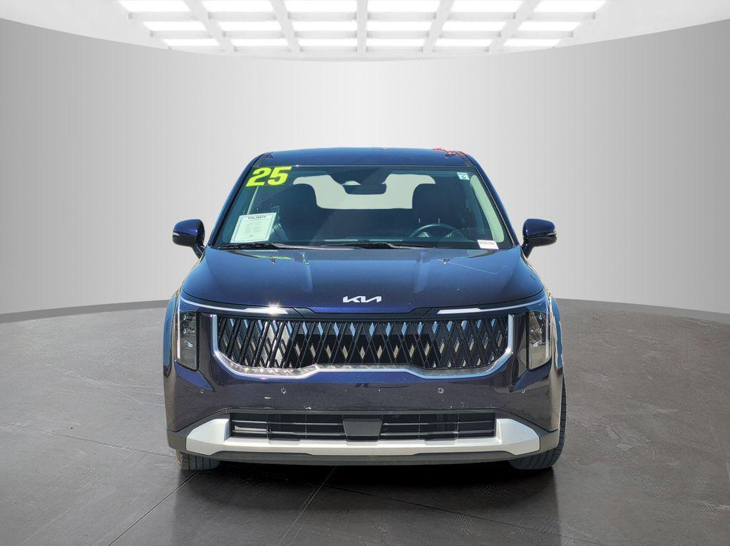 used 2025 Kia Carnival car, priced at $31,564