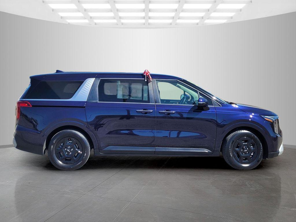 used 2025 Kia Carnival car, priced at $31,564