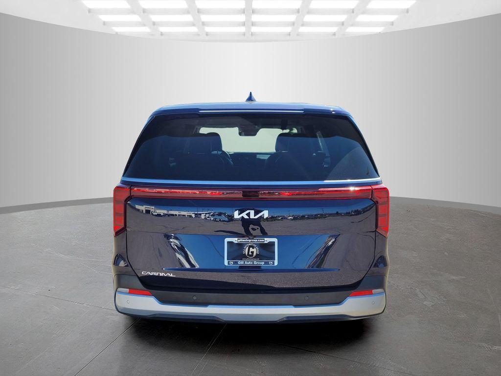 used 2025 Kia Carnival car, priced at $31,564