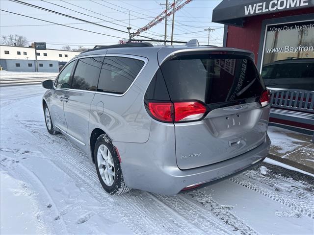 used 2017 Chrysler Pacifica car, priced at $15,987