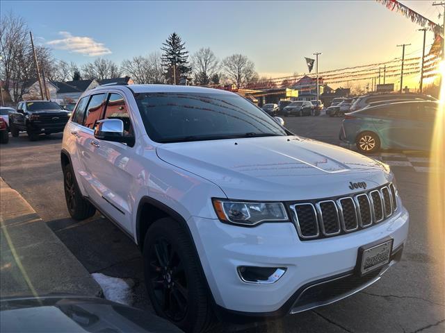 used 2017 Jeep Grand Cherokee car, priced at $17,987