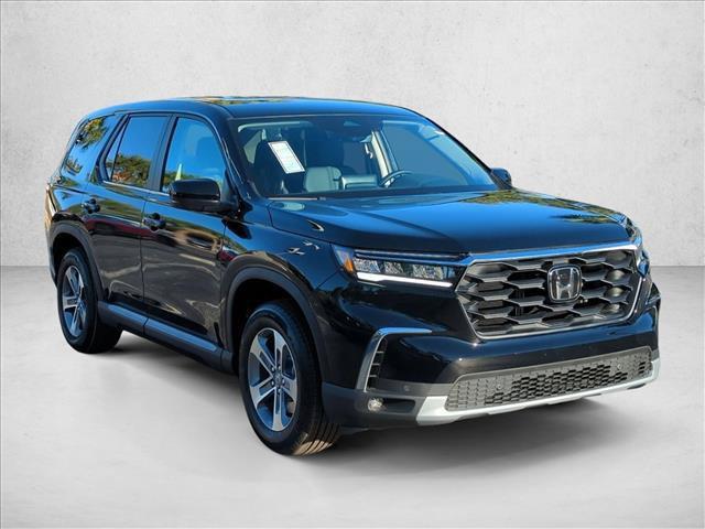 new 2025 Honda Pilot car, priced at $44,546