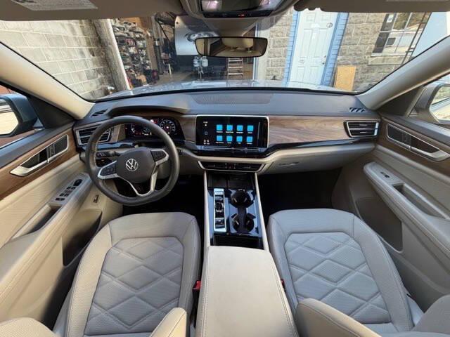 used 2024 Volkswagen Atlas car