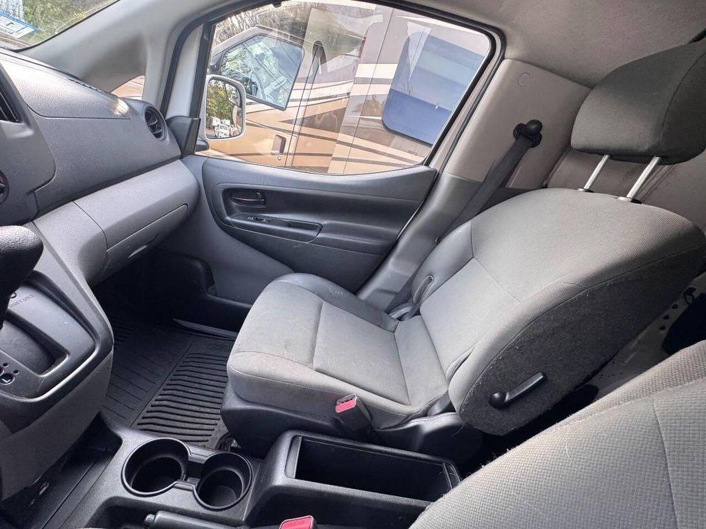 used 2020 Nissan NV200 car