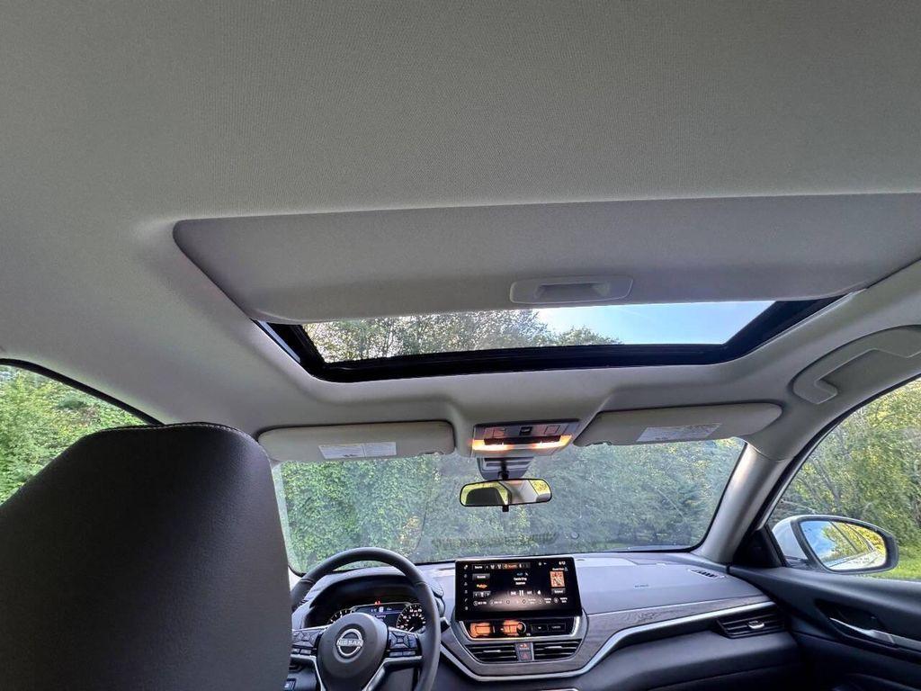 used 2025 Nissan Altima car