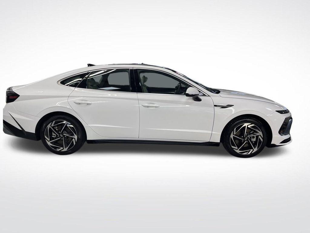 used 2024 Hyundai Sonata car, priced at $22,933