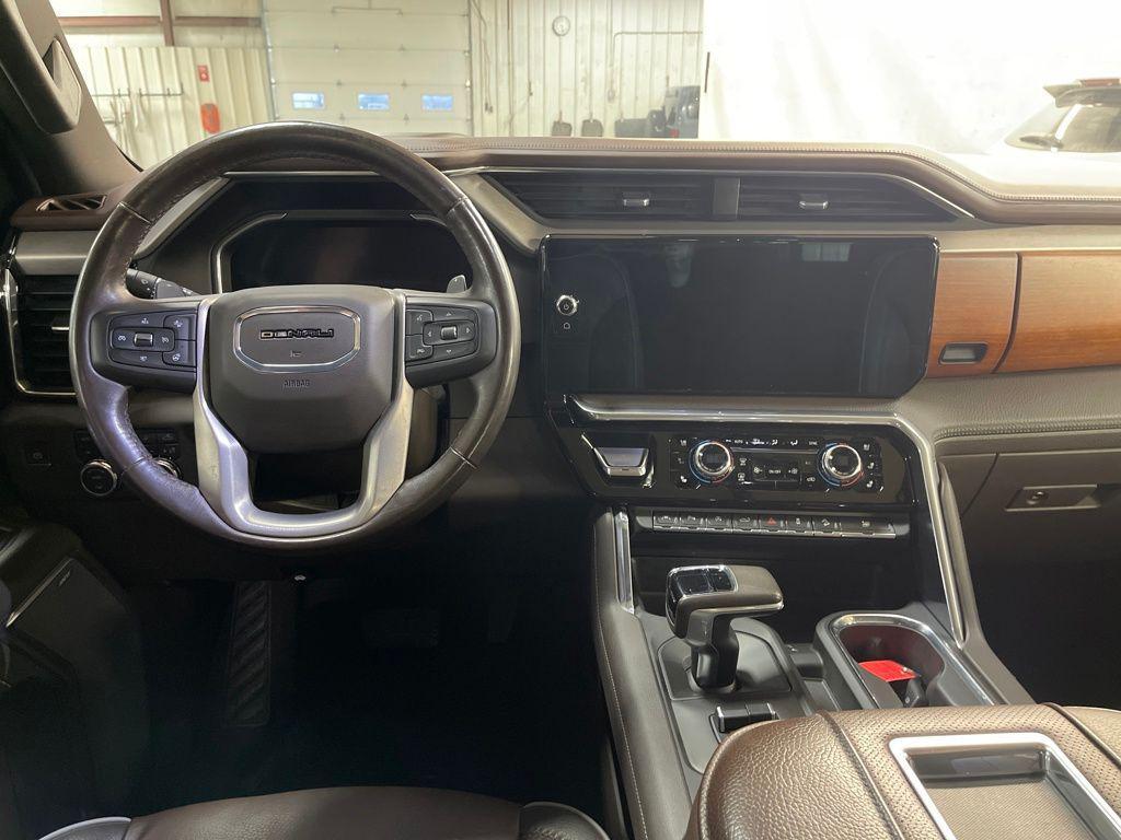 used 2022 GMC Sierra 1500 car, priced at $43,944