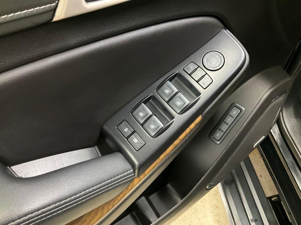 used 2020 GMC Yukon car, priced at $27,911