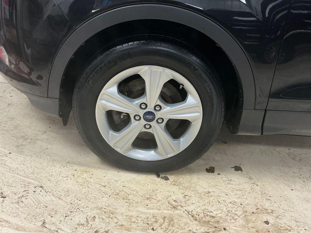 used 2015 Ford Escape car, priced at $3,933
