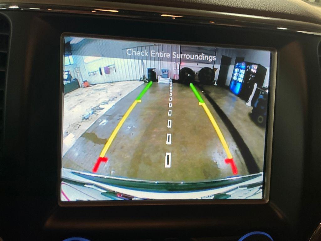 used 2015 Jeep Grand Cherokee car, priced at $13,933