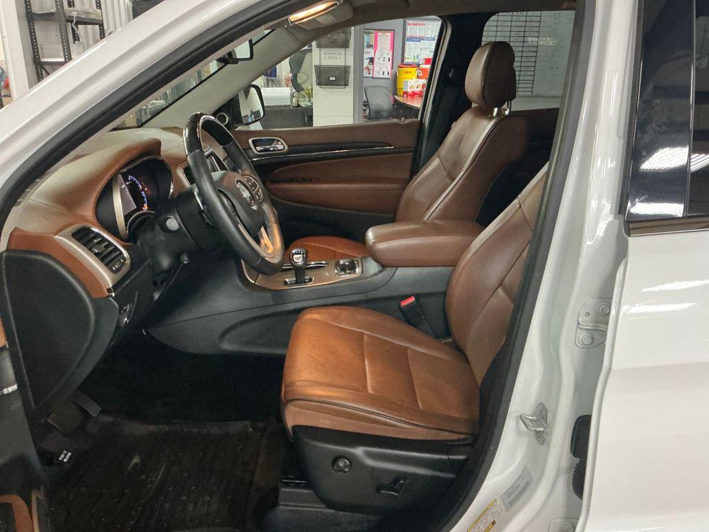 used 2015 Jeep Grand Cherokee car, priced at $13,933