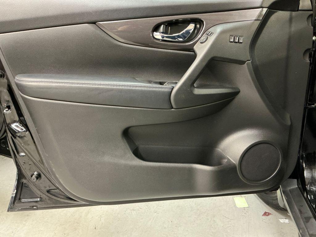 used 2019 Nissan Rogue car, priced at $17,511