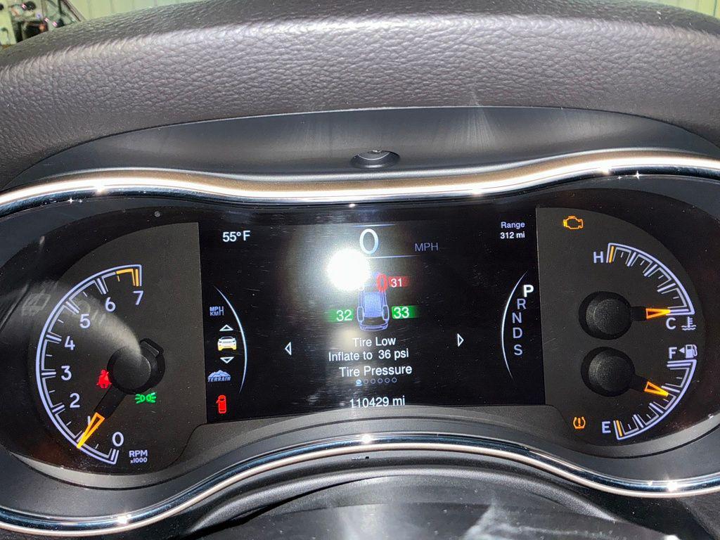 used 2015 Jeep Grand Cherokee car, priced at $12,511