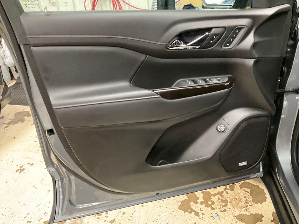 used 2022 GMC Acadia car, priced at $26,922