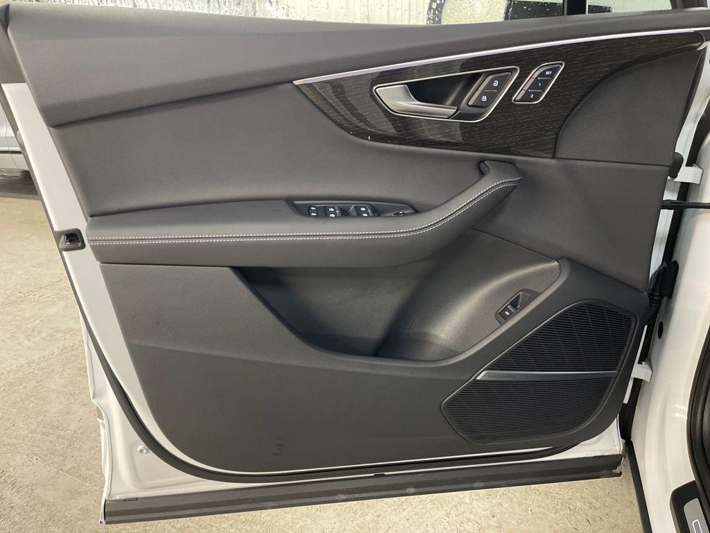 used 2025 Audi Q7 car, priced at $55,788