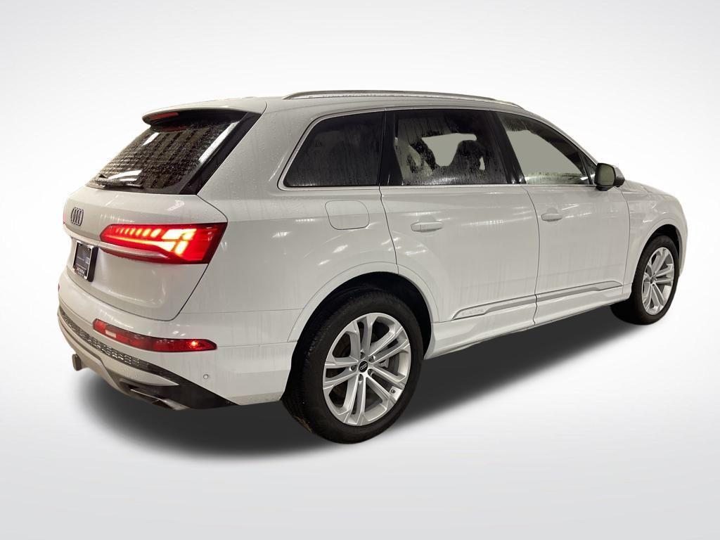 used 2025 Audi Q7 car, priced at $55,788