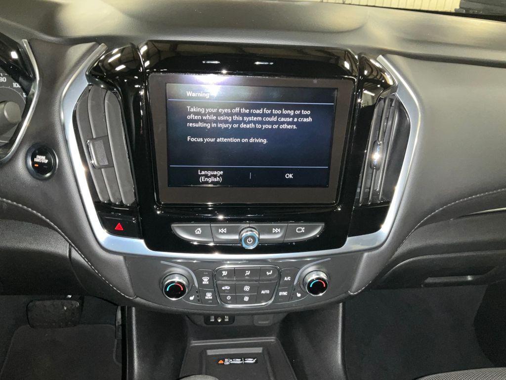 used 2023 Chevrolet Traverse car, priced at $31,411