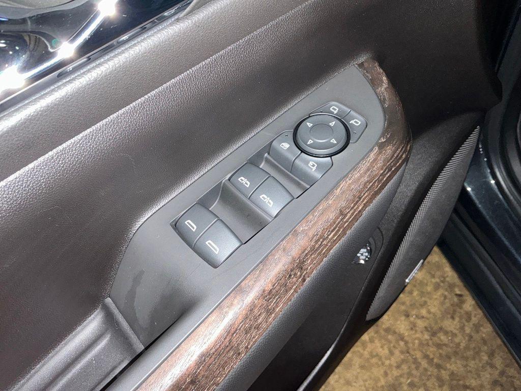 used 2023 GMC Acadia car, priced at $34,911