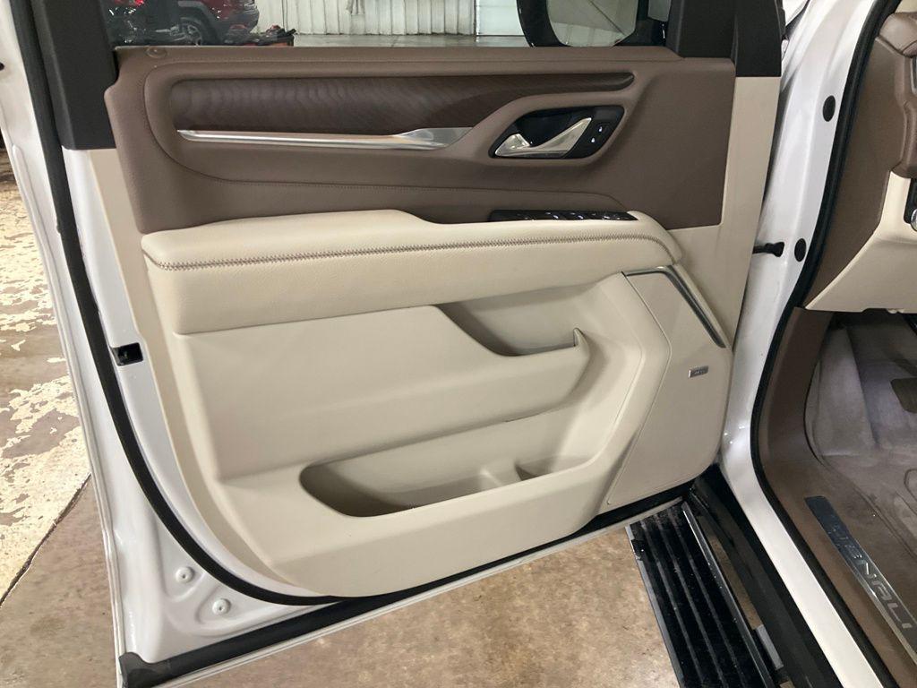 used 2021 GMC Yukon XL car, priced at $44,944