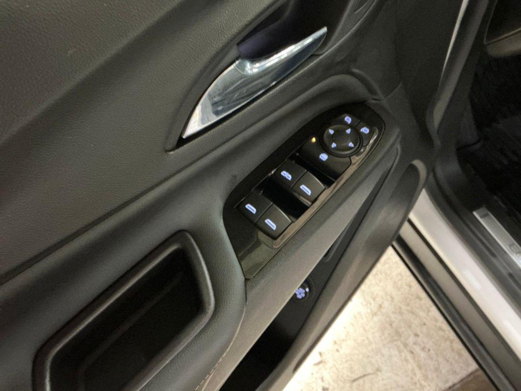 used 2022 Chevrolet Equinox car, priced at $24,322