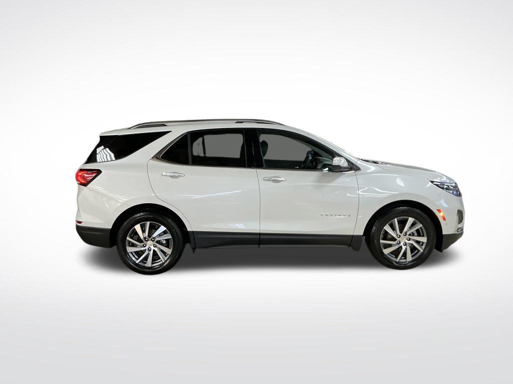 used 2022 Chevrolet Equinox car, priced at $24,322