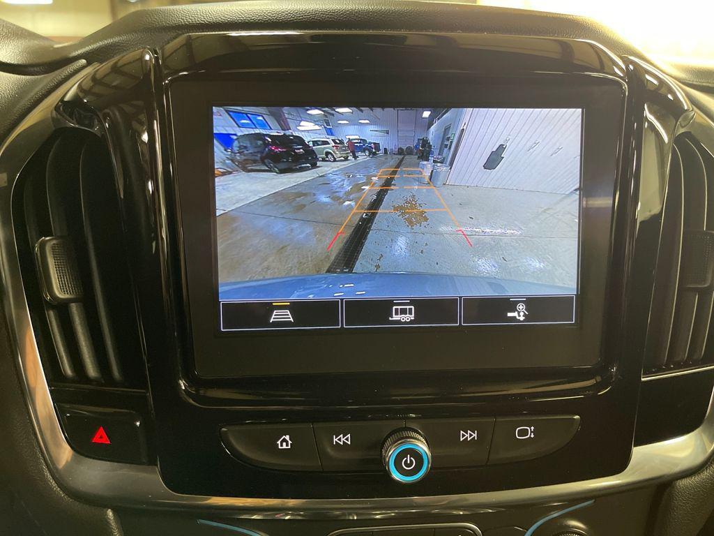 used 2023 Chevrolet Traverse car, priced at $27,433