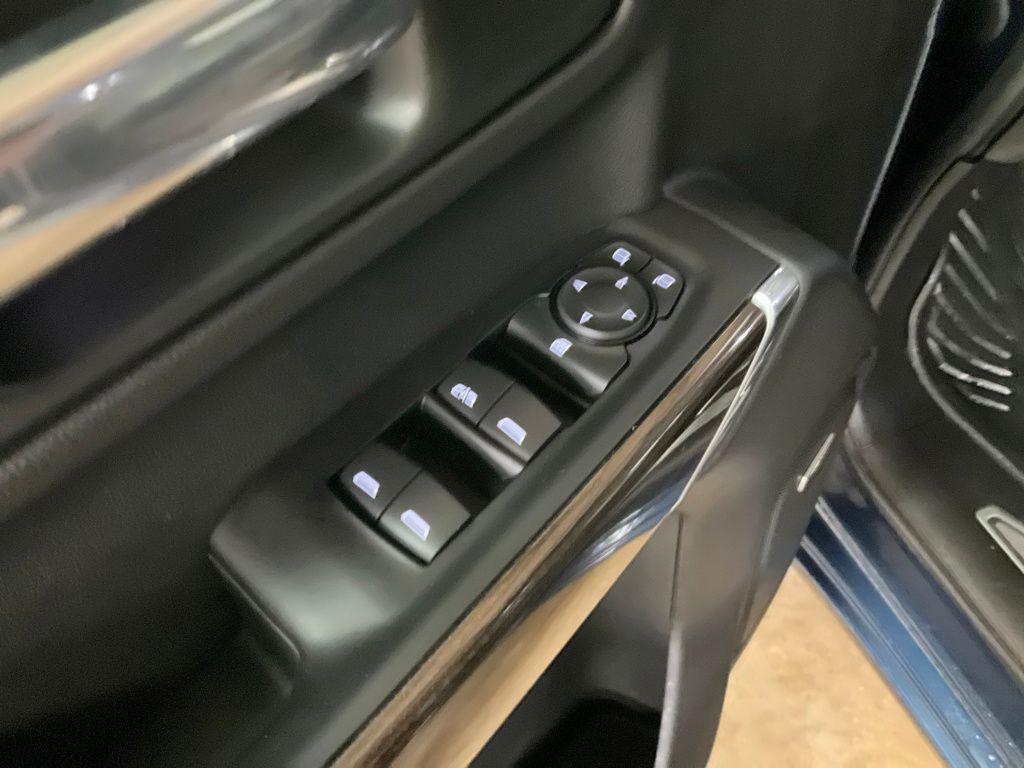 used 2021 Chevrolet Silverado 1500 car, priced at $35,911