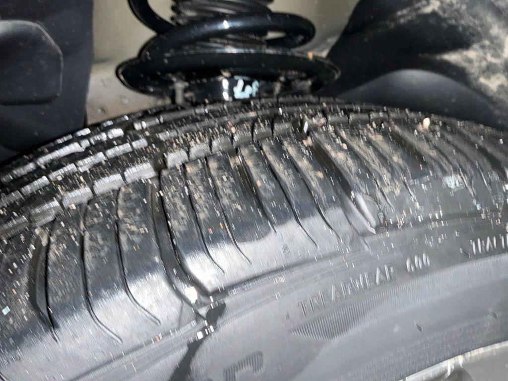 used 2014 Ford Taurus car, priced at $9,811