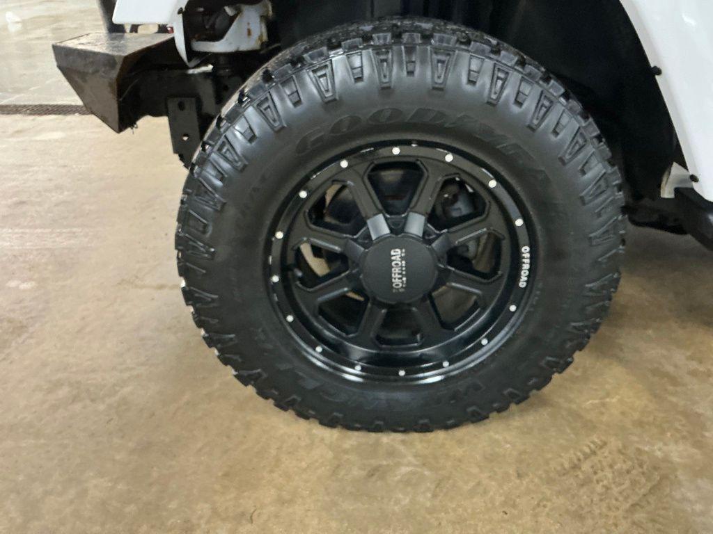 used 2015 Jeep Wrangler Unlimited car, priced at $13,911