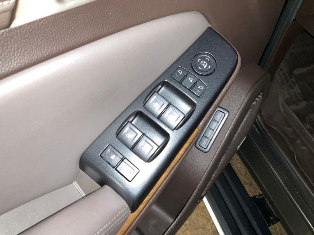 used 2020 GMC Yukon XL car, priced at $25,911