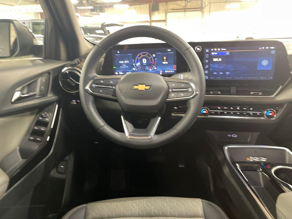 used 2025 Chevrolet Equinox car, priced at $27,911