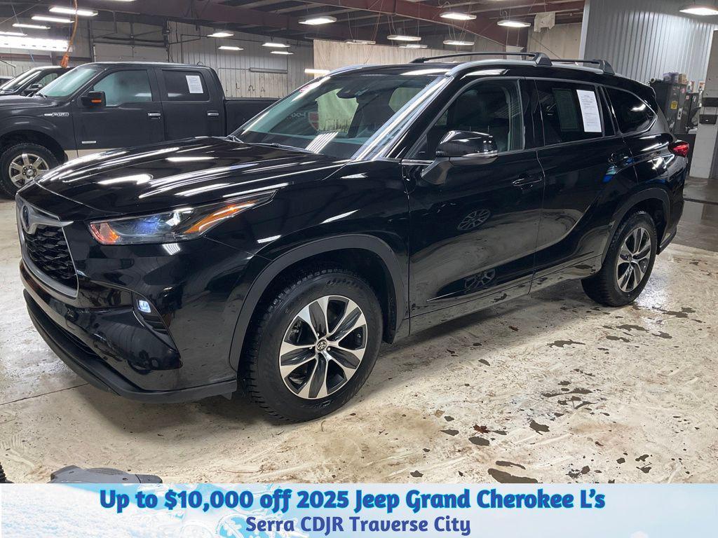new 2025 Jeep Grand Cherokee car, priced at $46,973