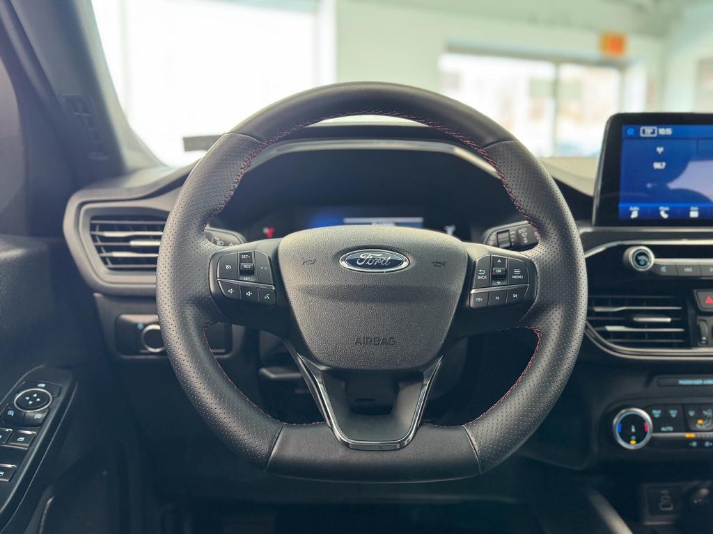 used 2025 Ford Escape car, priced at $25,495