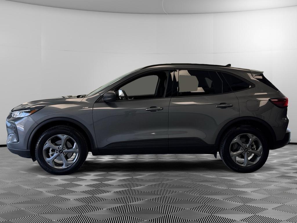used 2025 Ford Escape car, priced at $25,495