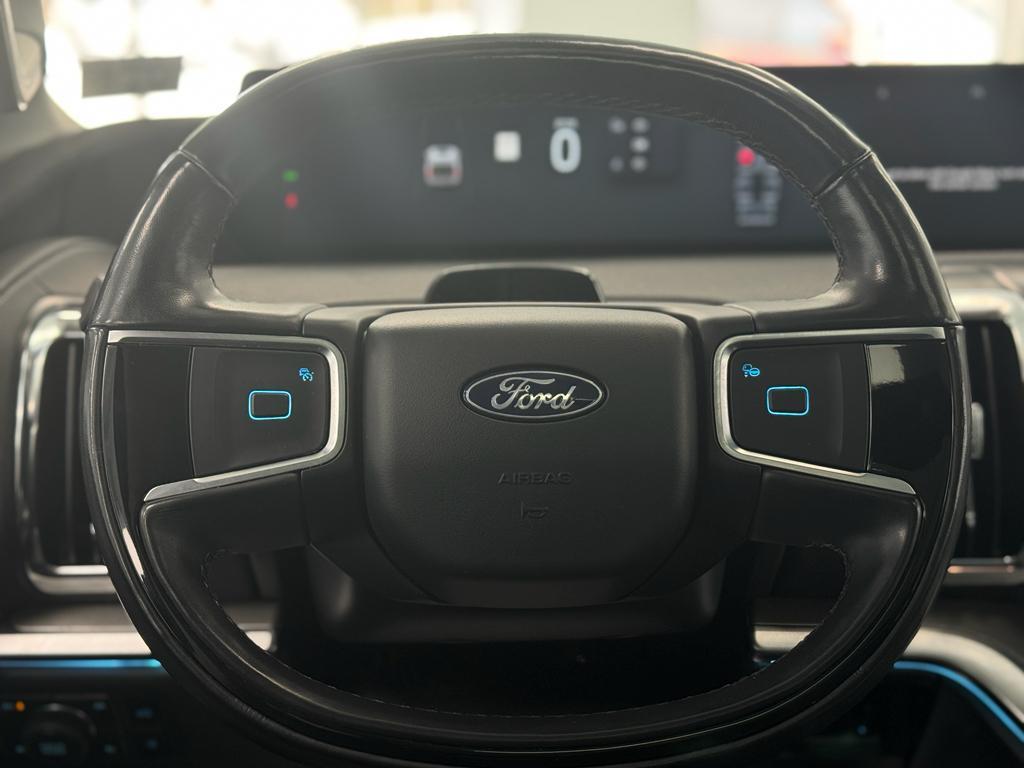 used 2025 Ford Expedition car, priced at $67,495
