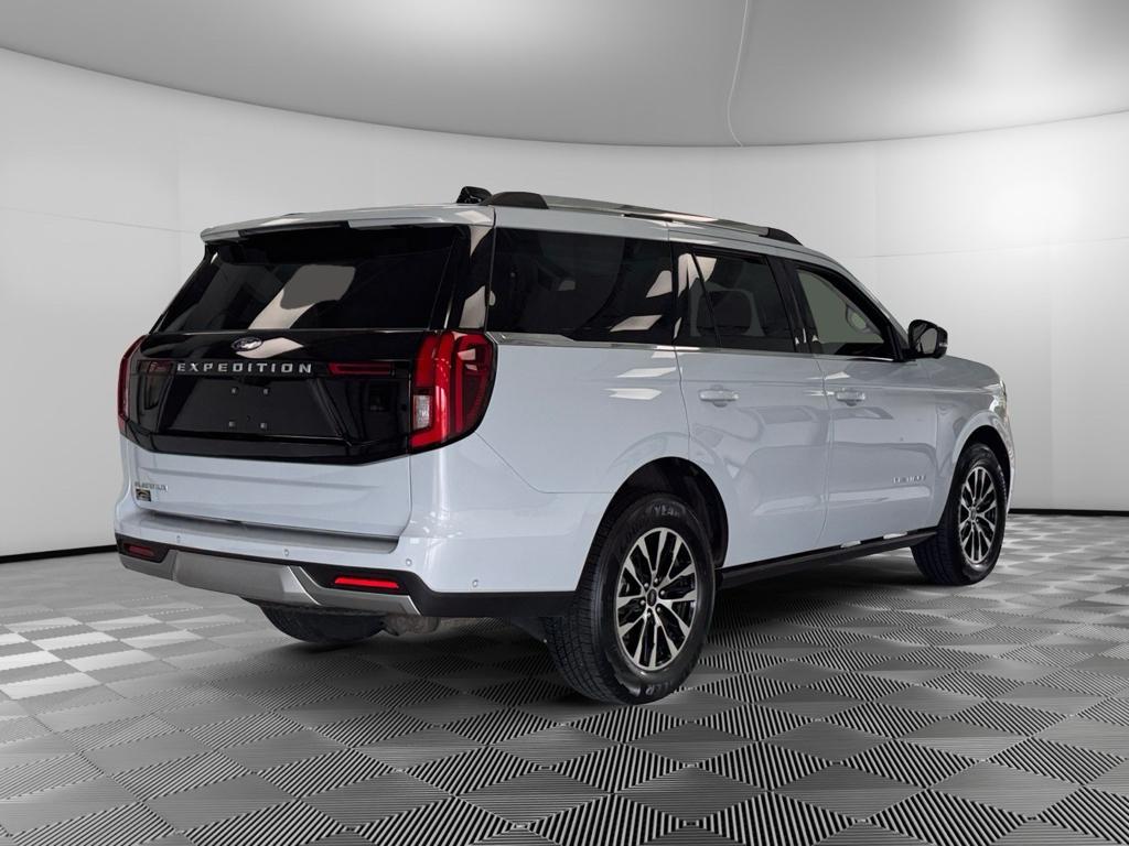 used 2025 Ford Expedition car, priced at $67,495