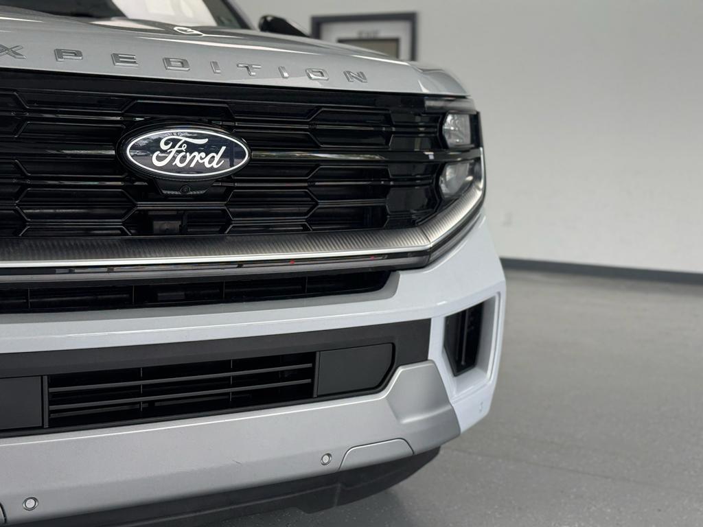 used 2025 Ford Expedition car, priced at $67,495