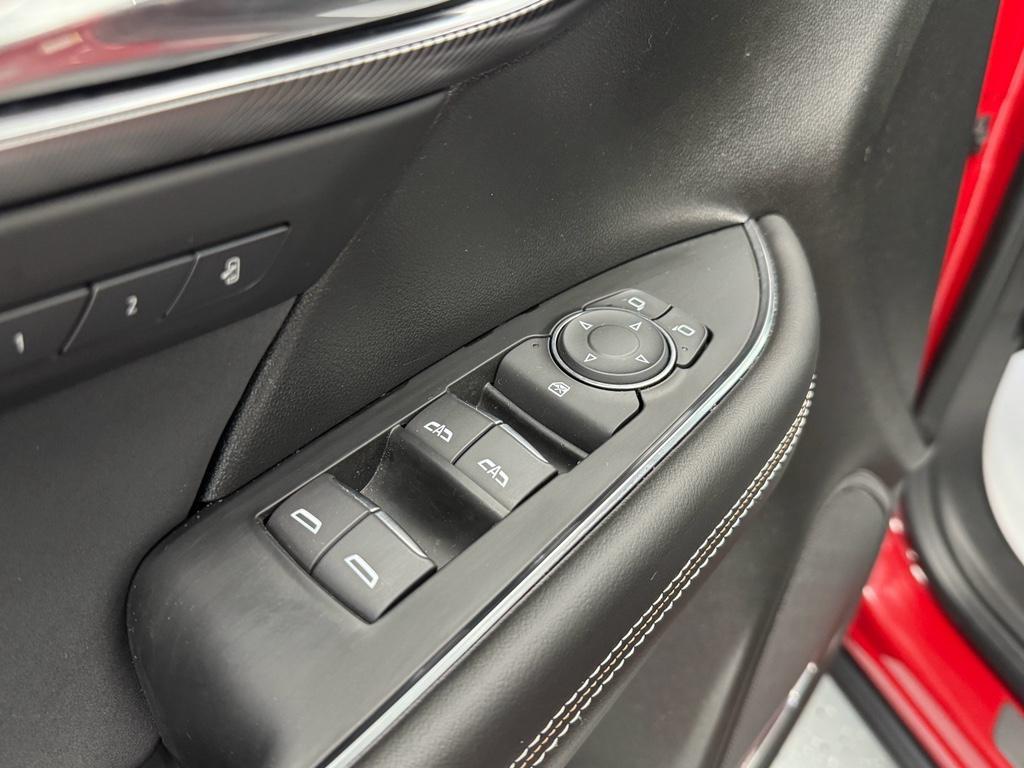 used 2025 Buick Envision car, priced at $31,495