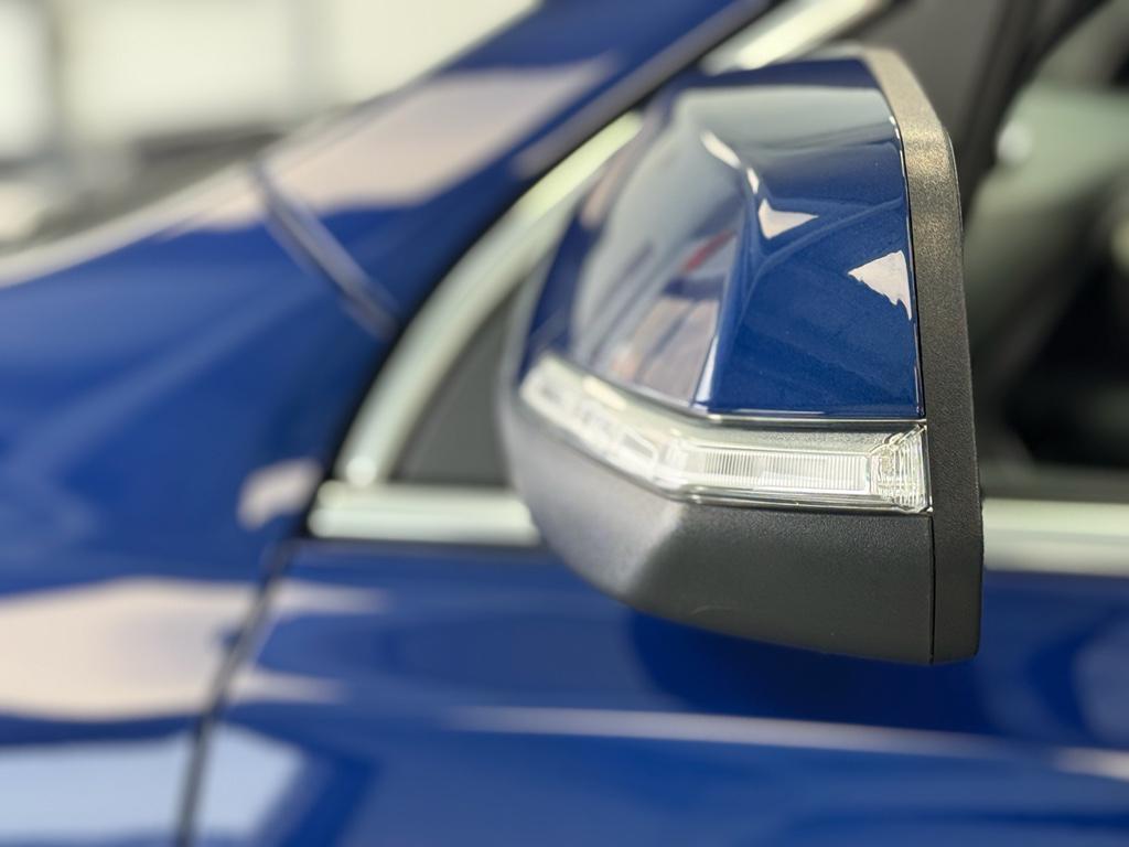 used 2023 GMC Acadia car, priced at $26,995