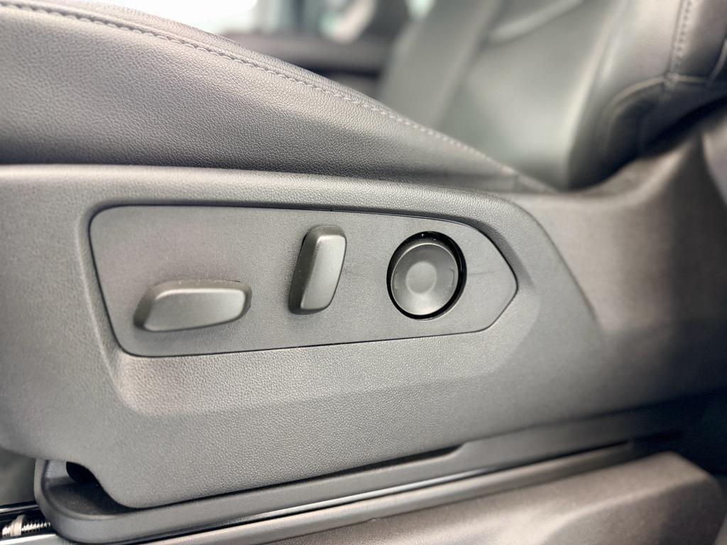 used 2024 Chevrolet Silverado 2500 car, priced at $57,995