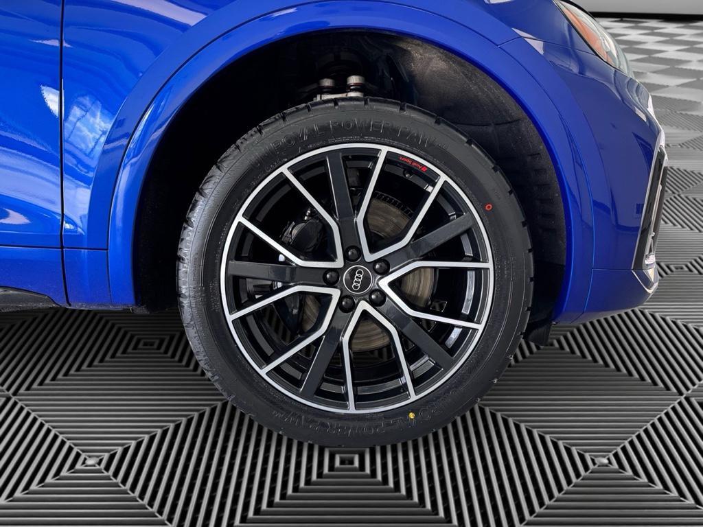 used 2023 Audi SQ5 car, priced at $41,495