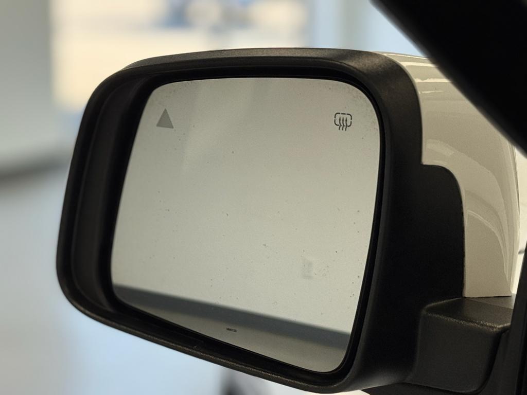 used 2020 Jeep Grand Cherokee car, priced at $11,995