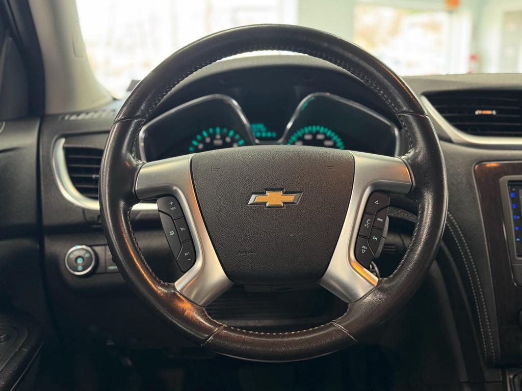 used 2015 Chevrolet Traverse car, priced at $13,995