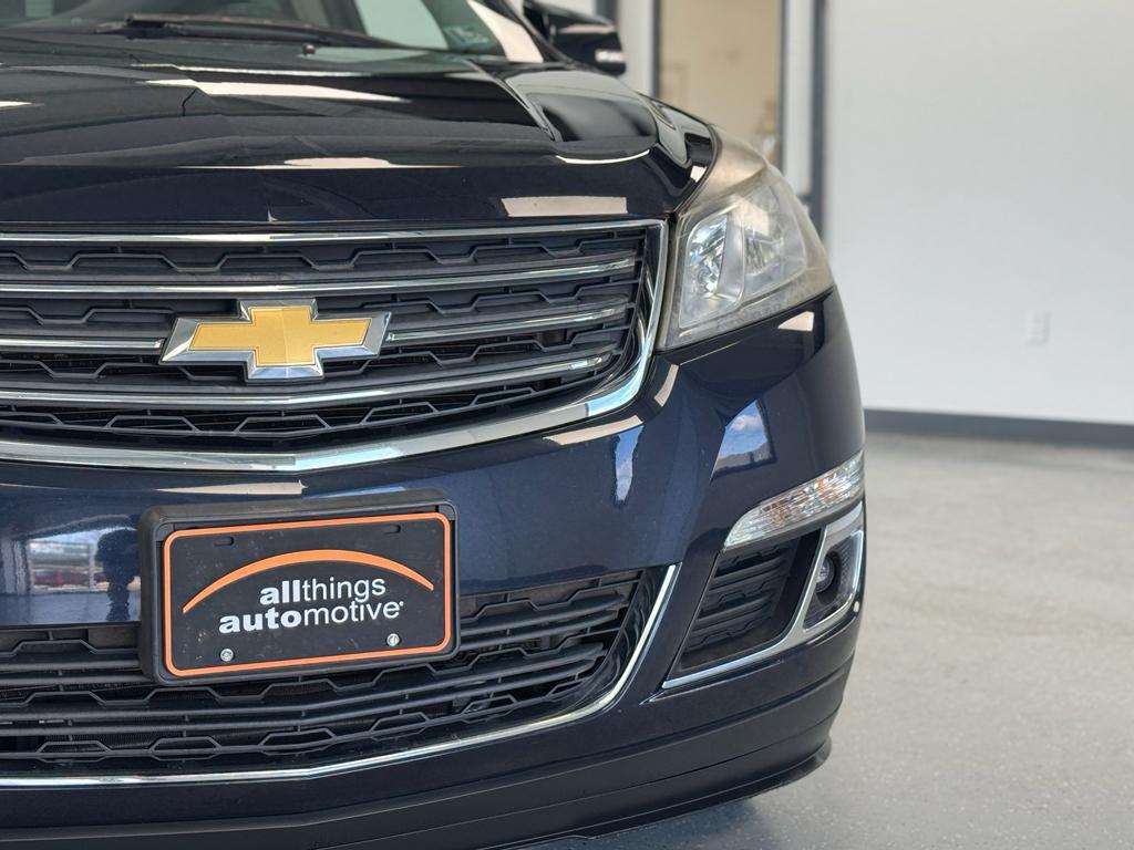 used 2015 Chevrolet Traverse car, priced at $13,995