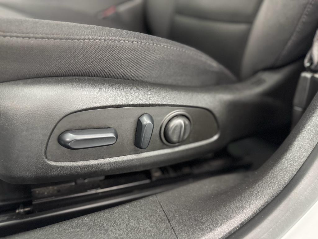 used 2024 Chevrolet Malibu car, priced at $17,995