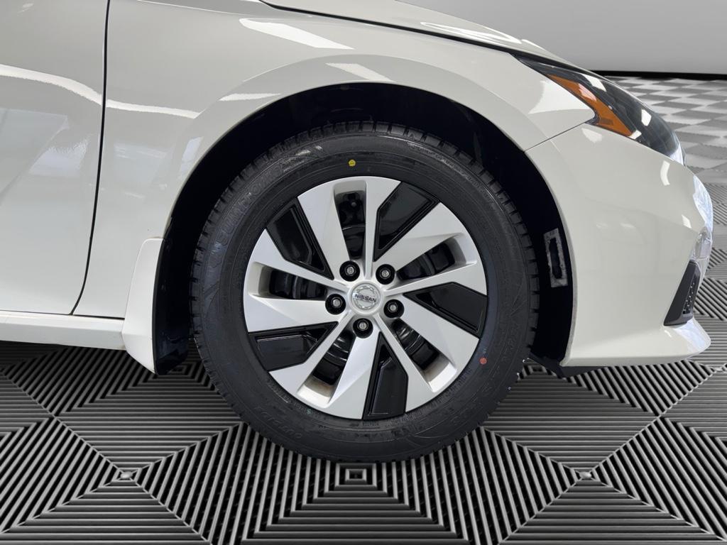 used 2022 Nissan Altima car, priced at $15,995
