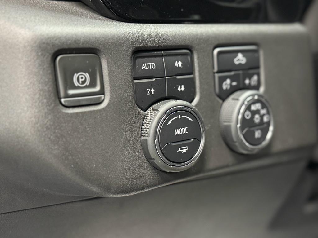 used 2023 Chevrolet Silverado 1500 car, priced at $43,995