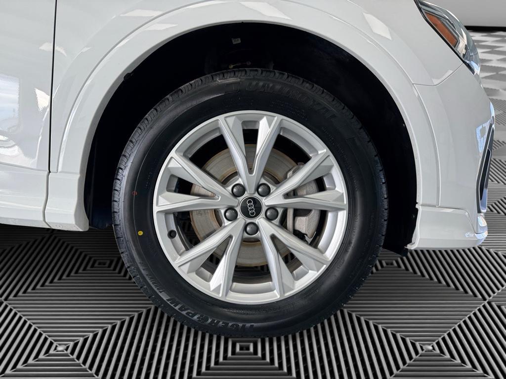 used 2024 Audi Q3 car, priced at $26,495